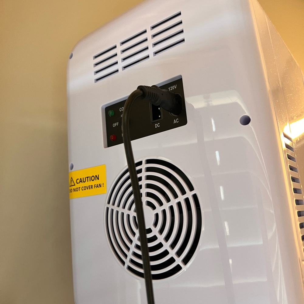 Good Molecules Mini Fridge - Picture 4 of 4